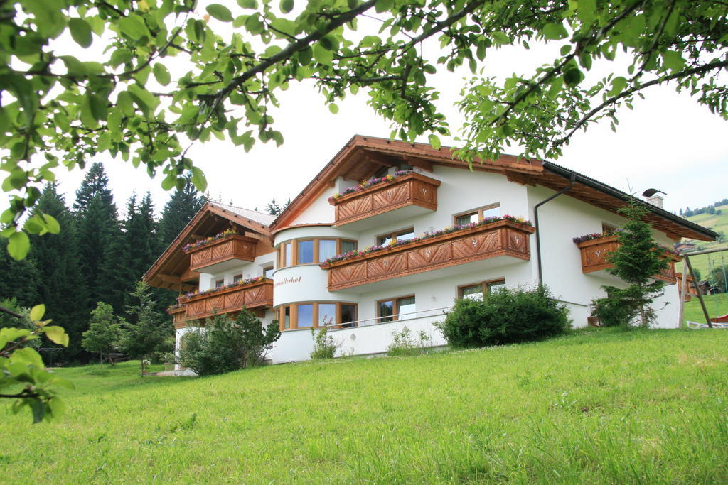 Bed & Breakfast Untermuellerhof Maranza Dış mekan fotoğraf
